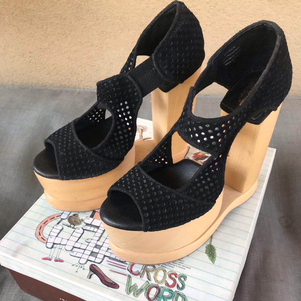Jeffery Campbell Wood Platform